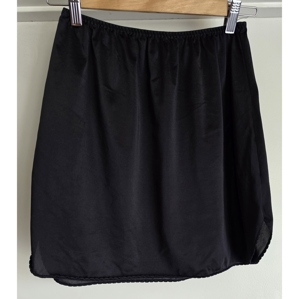 Vanity Fair Half Slip Women M Black Nylon Solid Petticoat Underskirt Liner